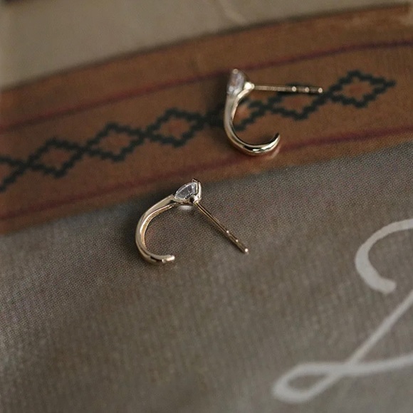 14K Gold filled Ear CZ earrings - Picture 4 of 6